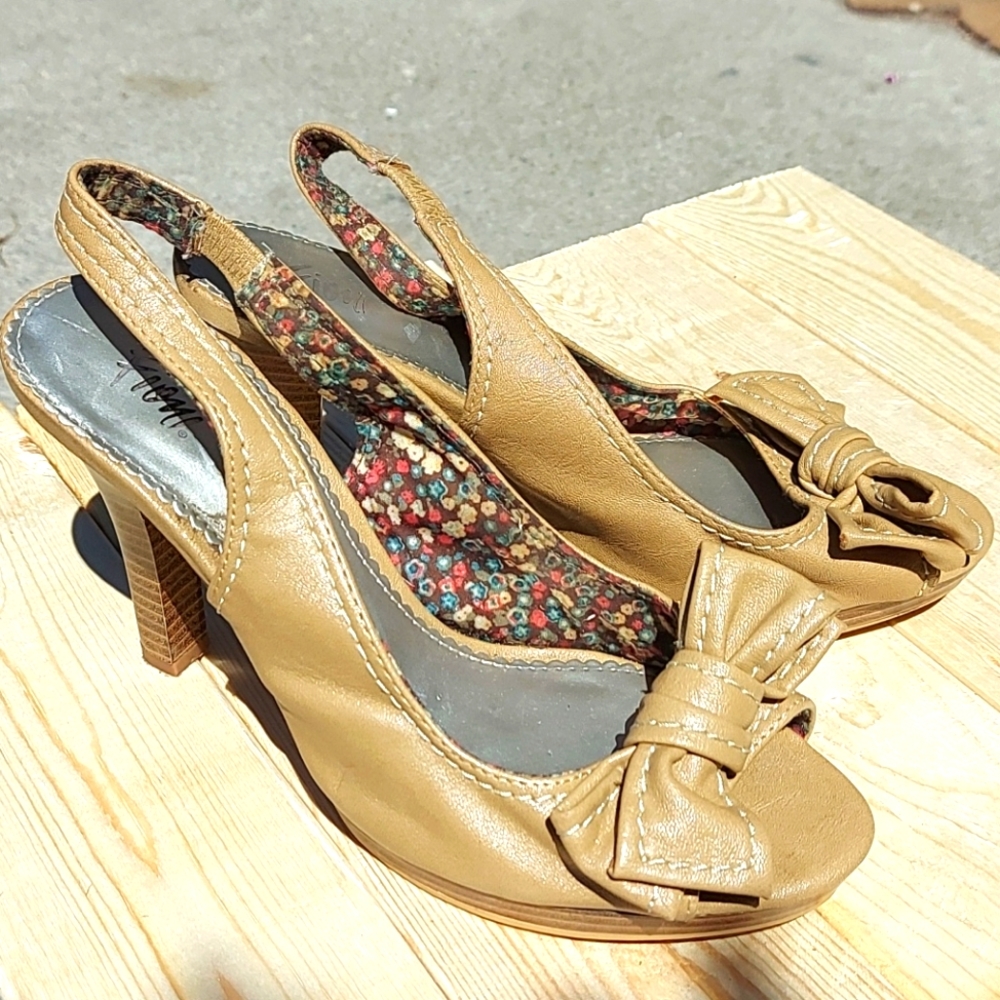Fioni Tan leather summer heels